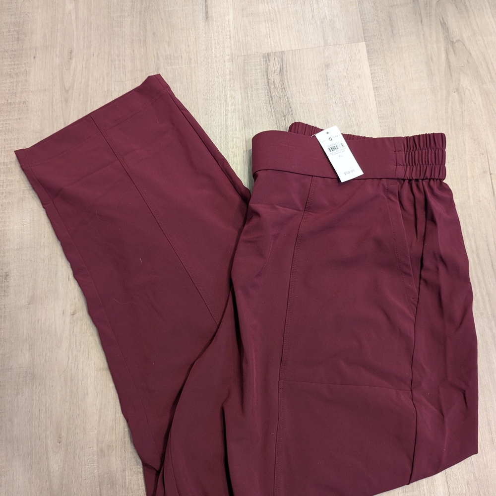 LOFT NWT Lightweight Wide-Leg Pants